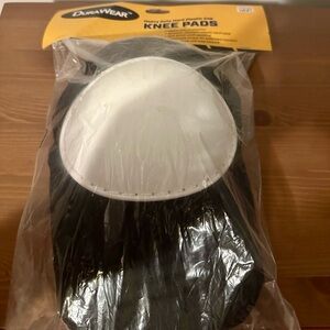 Men’s Heavy Duty Knee Pads - Black/White